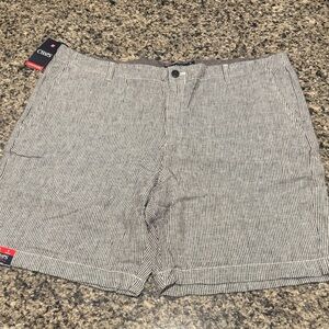 BNWT Chaps Black and White Striped Men's Shorts